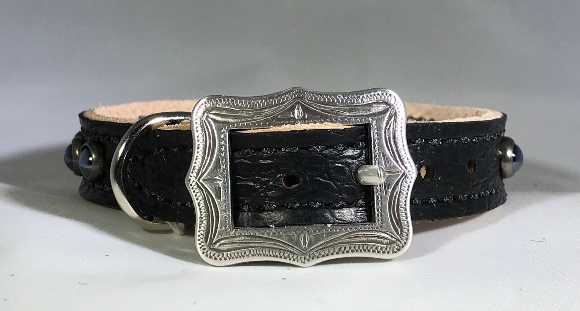 Black on Black Dog Collar - Gypsy Jewels By TimberBlack on black leather dog collar with durable metal hardware, handcrafted for style and comfort, perfect for everyday use and special occasionsGypsy Jewels By TimberGypsy Jewels By TimberDog Collar