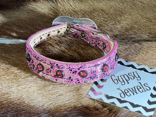 ROCKIN PINK LEOPARD DOG COLLAR - Gypsy Jewels By TimberROCKIN PINK LEOPARD DOG COLLAR - Gypsy Jewels By TimberRockin Pink Leopard Dog Collar – Trendy Design with Bold Leopard Print for Stylish PetsGypsy Jewels By TimberGypsy Jewels By TimberDog CollarGypsy Jewels By TimberGypsy Jewels By TimberDog Collar