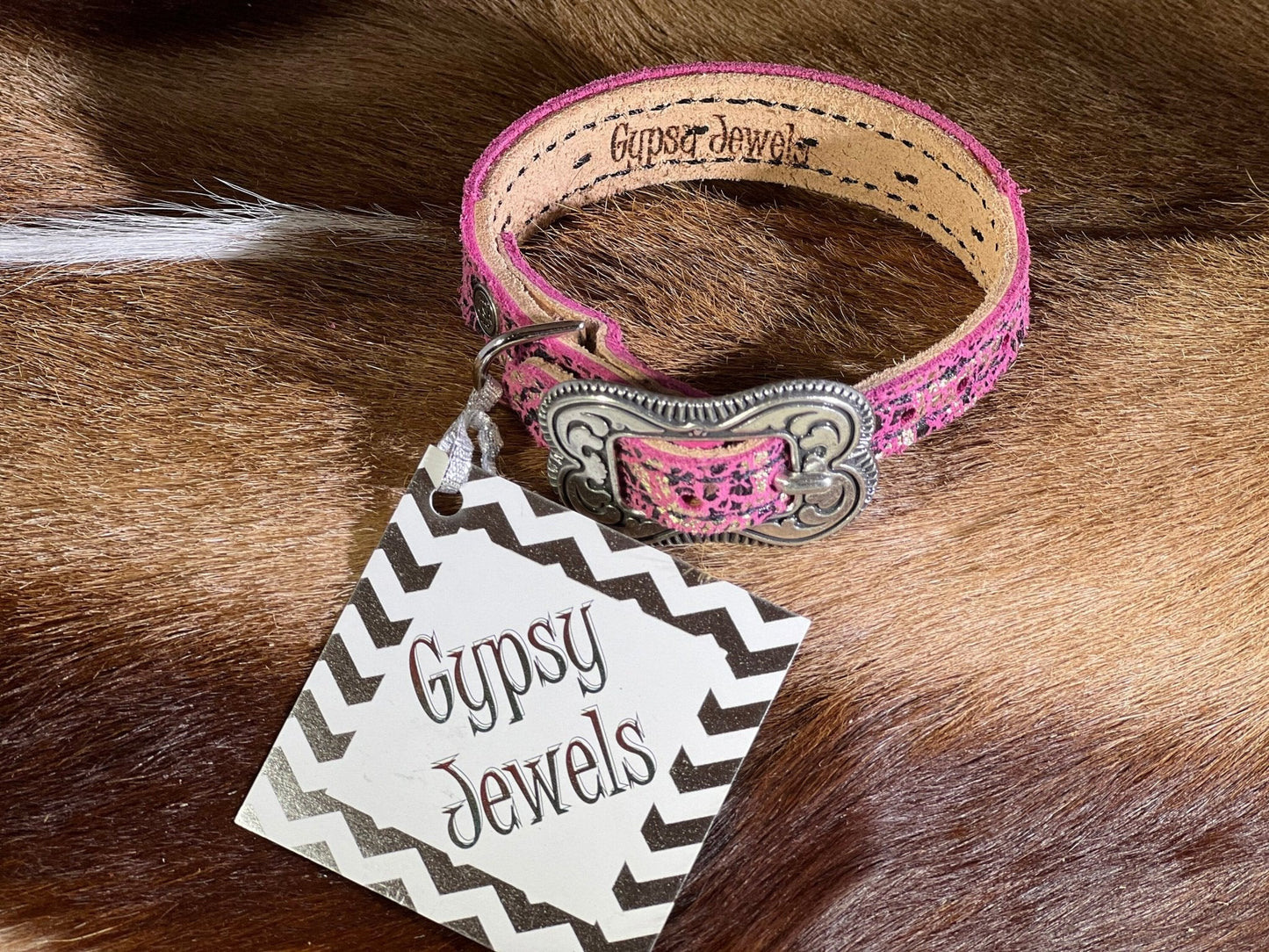 ROCKIN PINK LEOPARD DOG COLLAR - Gypsy Jewels By TimberROCKIN PINK LEOPARD DOG COLLAR - Gypsy Jewels By TimberMetallic PINK LeopardGypsy Jewels By TimberGypsy Jewels By TimberDog CollarGypsy Jewels By TimberGypsy Jewels By TimberDog Collar